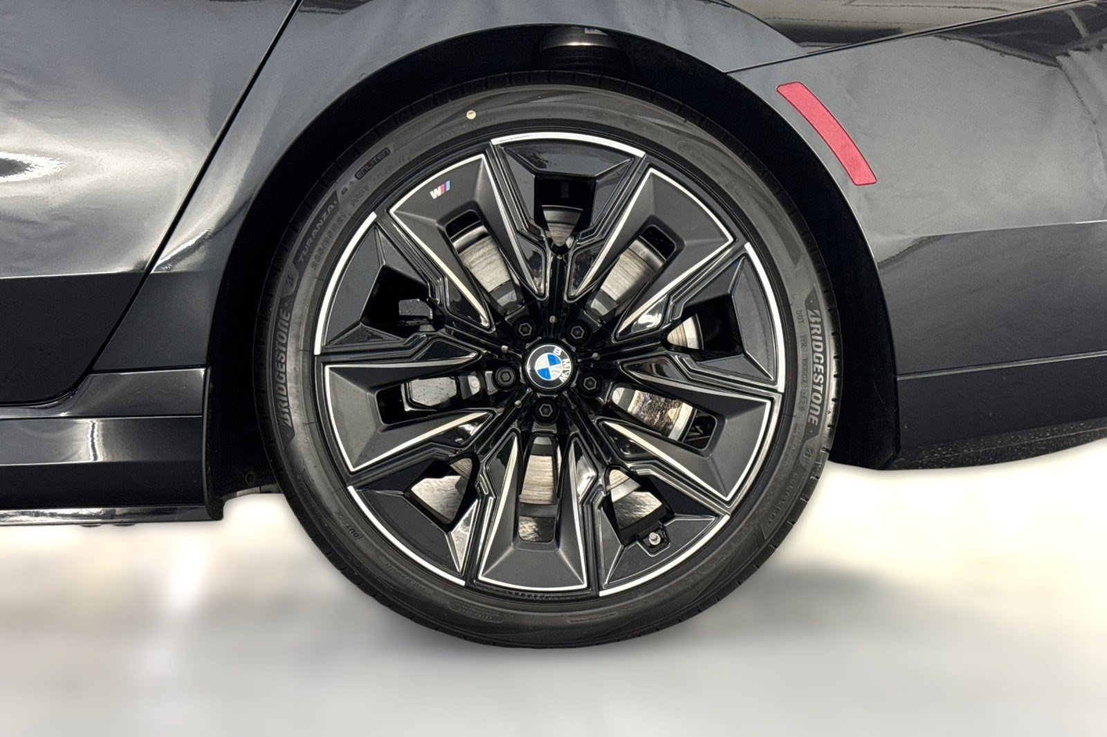 Used 2026 BMW i7 xDrive60 AWD/4WD image 11