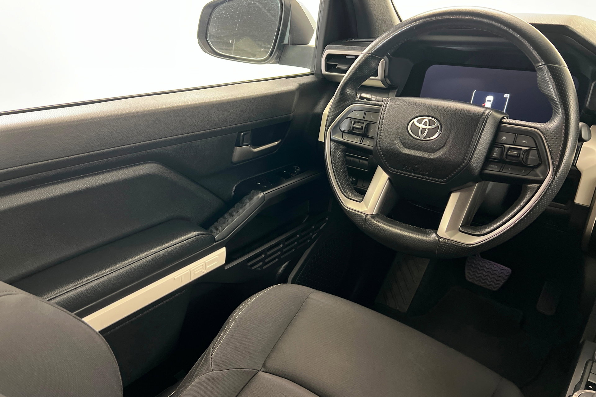 Used 2024 Toyota Tacoma TRD Off-Road AWD/4WD image 12