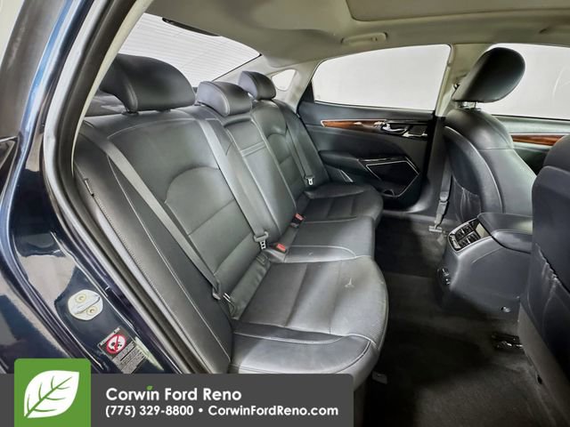 Used 2017 Kia Cadenza Premium w/ Luxury Package image 28