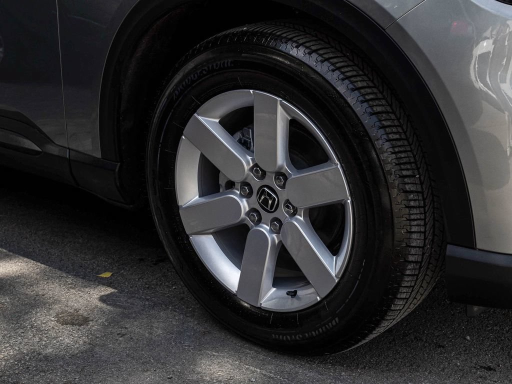 Used 2025 Honda Prologue EX image 10