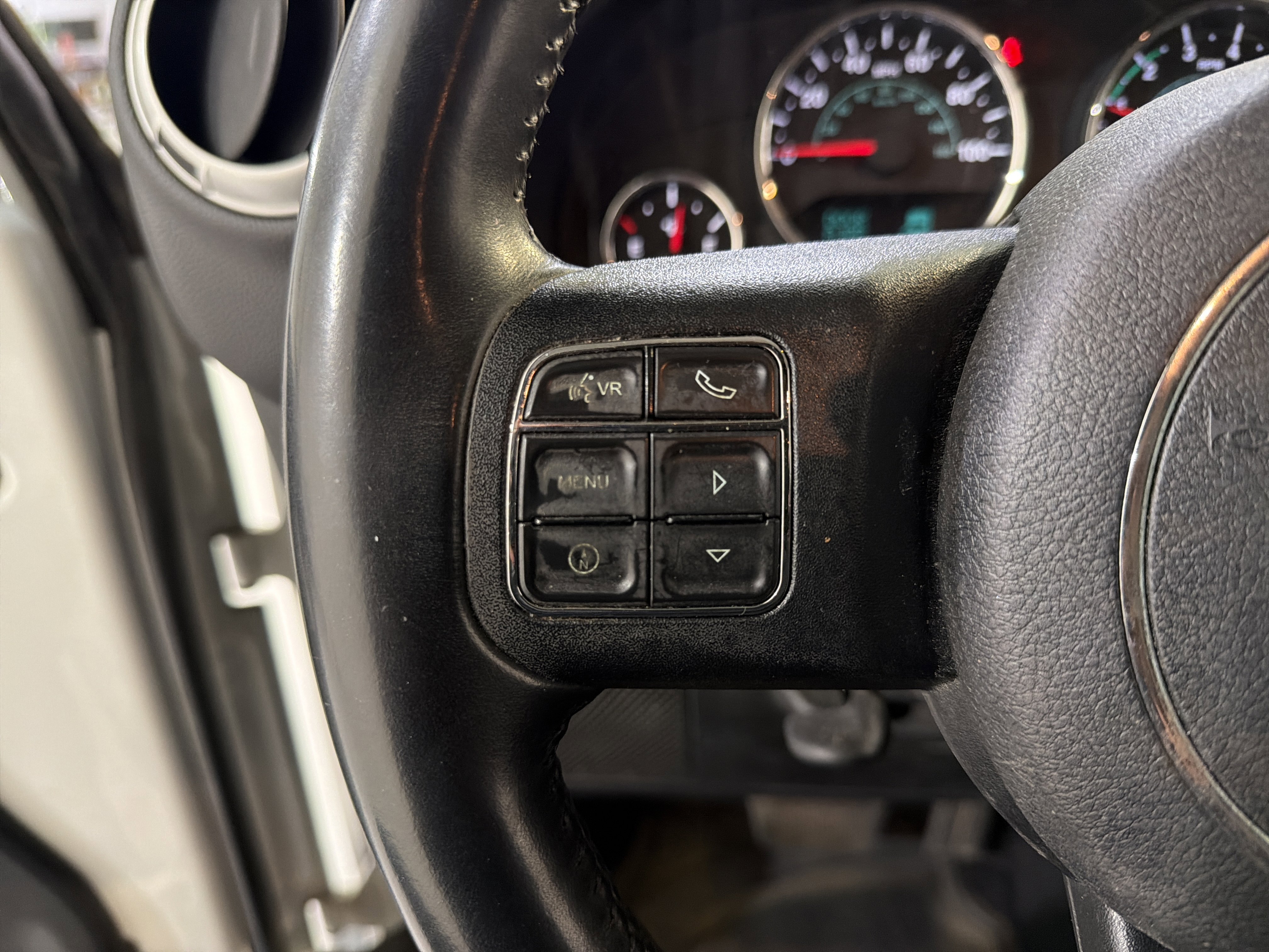 Used 2014 Jeep Wrangler Unlimited Sahara w/ Connectivity Group image 16