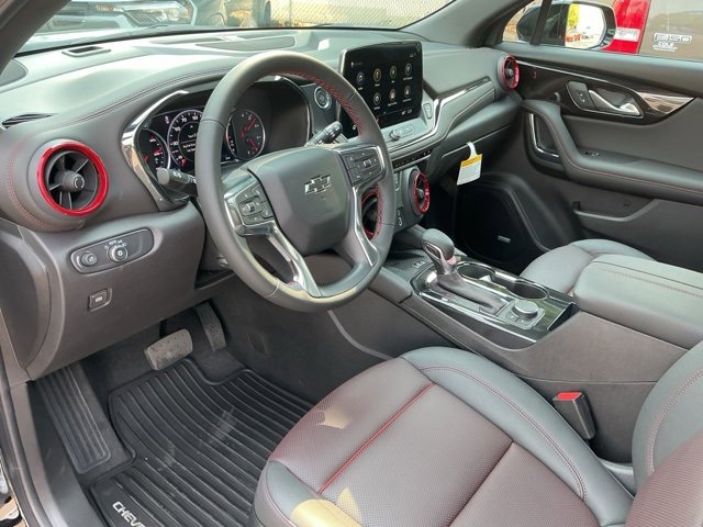 New 2025 Chevrolet Blazer RS w/ Driver Confidence II Package image 18