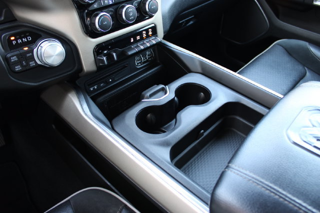 Used 2019 RAM 1500 Laramie AWD/4WD image 29