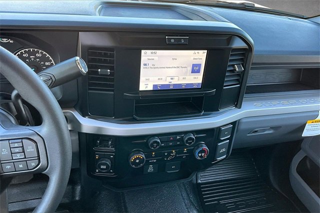 New 2026 Ford F250 XL w/ FX4 Off-Road Package image 7