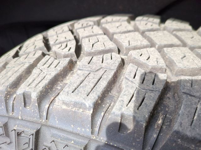 Used 2025 Chevrolet Silverado 1500 ZR2 w/ Technology Package image 9