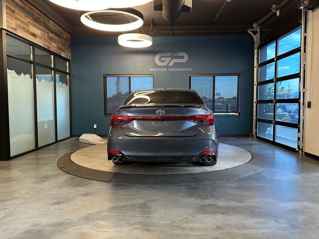Used 2019 Toyota Avalon Touring w/ Advanced Safety Package FWD image 4