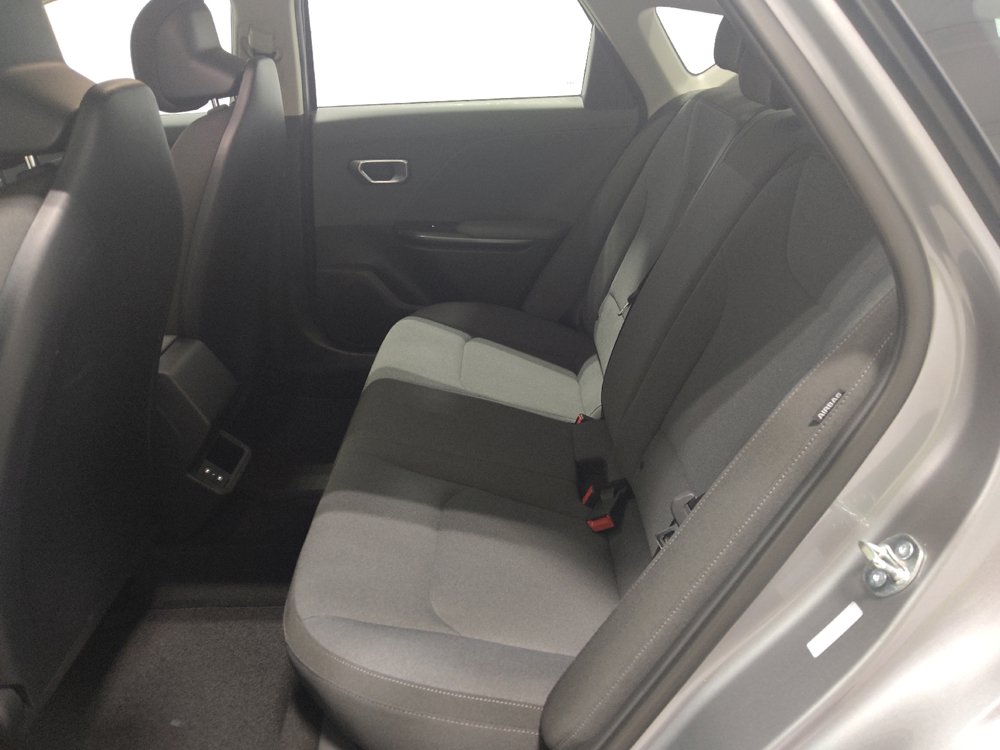 Used 2025 Kia K4 FWD image 18