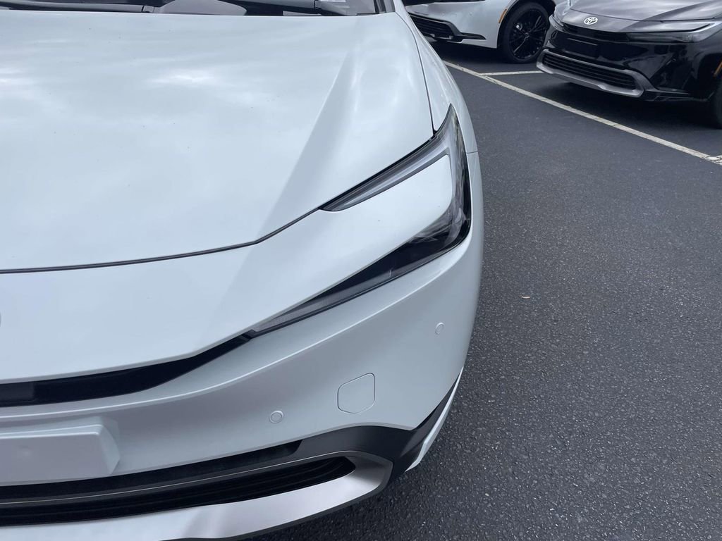 New 2026 Toyota Prius Plug-In Hybrid image 17