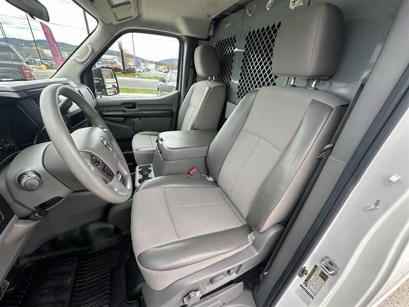 Used 2019 Nissan NV 3500 SL w/ Navigation Package RWD image 6