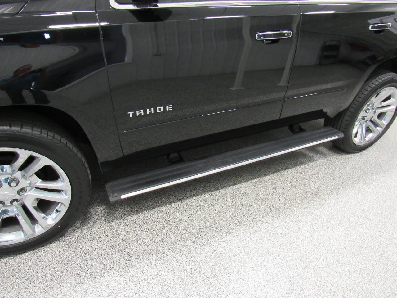 Used 2020 Chevrolet Tahoe Premier w/ Premier Plus Edition image 23