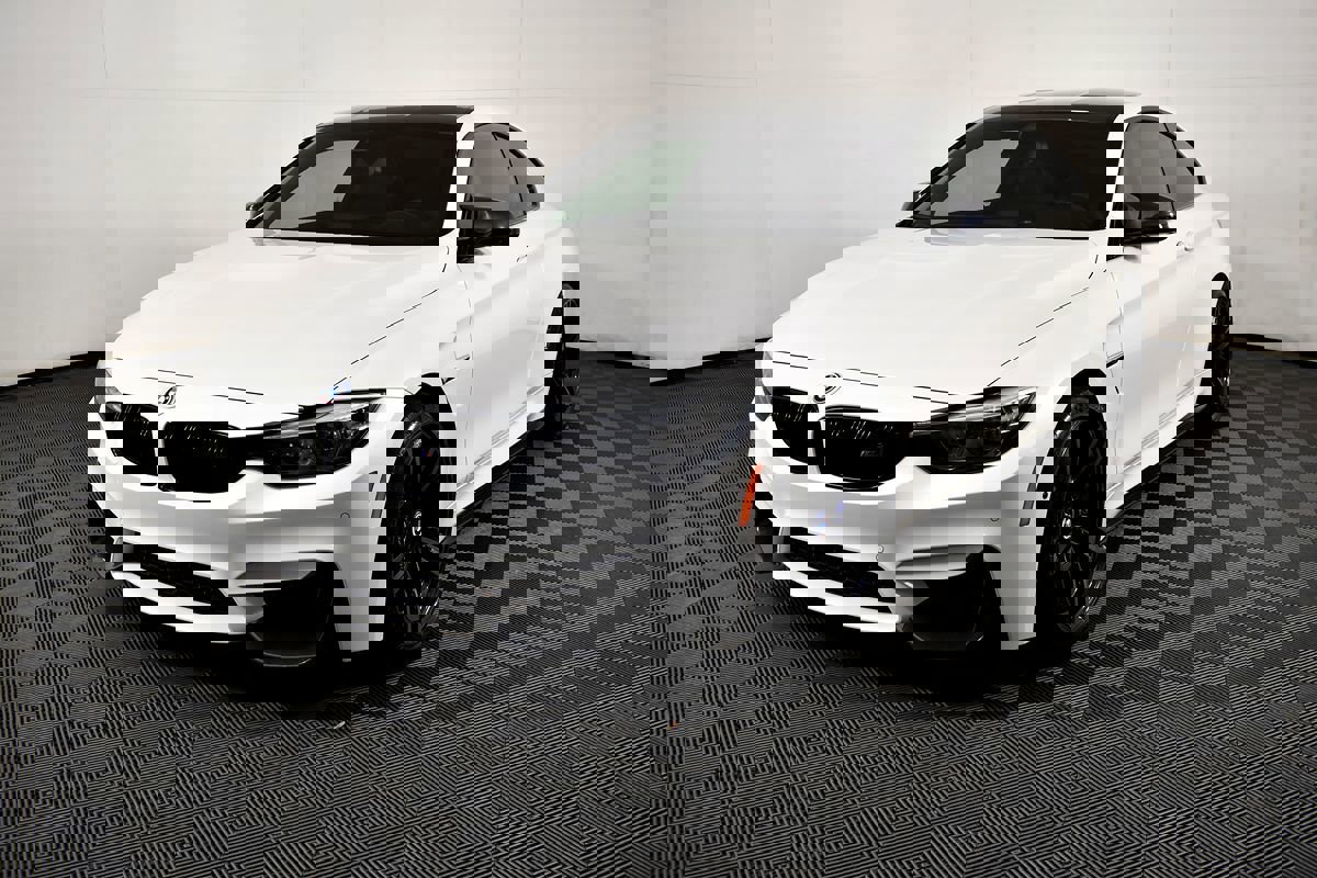 Used 2020 BMW M4 Coupe image 2