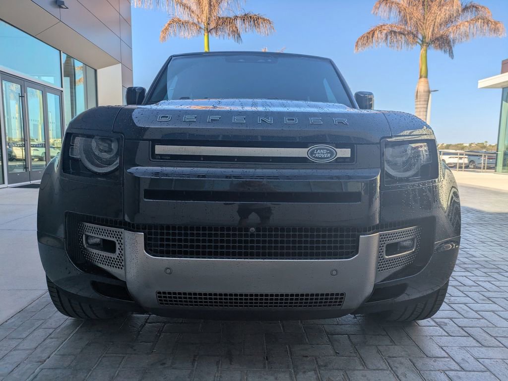 Certified 2021 Land Rover Defender 110 X AWD/4WD image 9