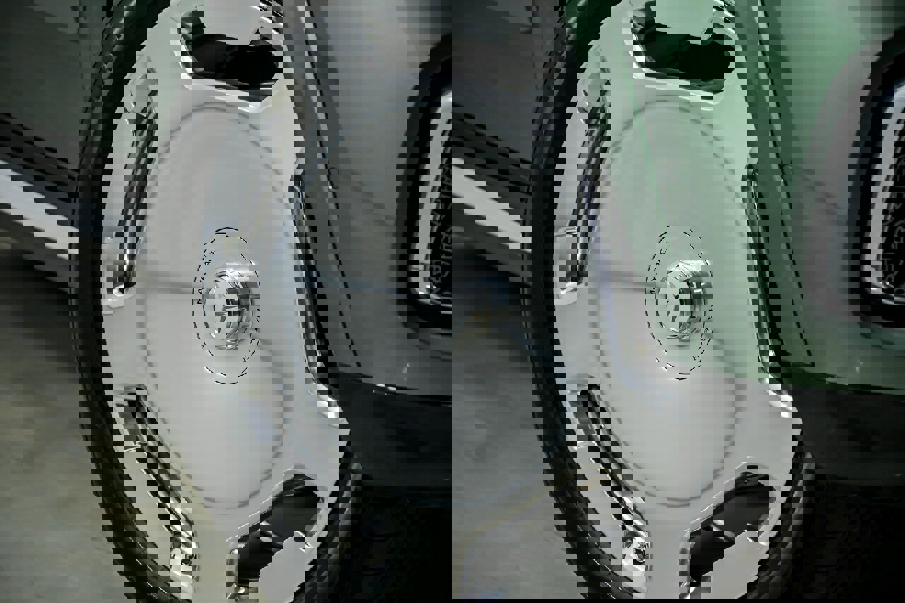 Used 2025 Mercedes-Benz Maybach GLS 600 4MATIC image 4