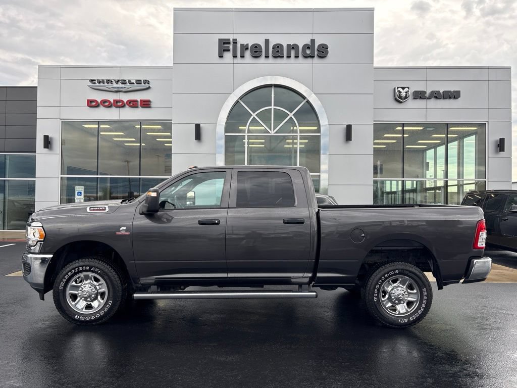 Used 2024 RAM 2500 Tradesman w/ Chrome Appearance Group AWD/4WD image 2