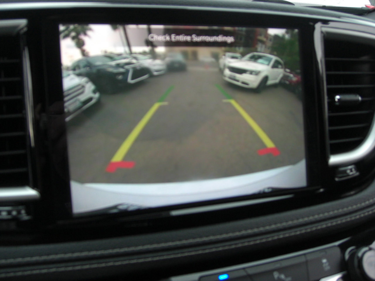 Used 2021 Chrysler Pacifica Touring w/ S Appearance Package image 24