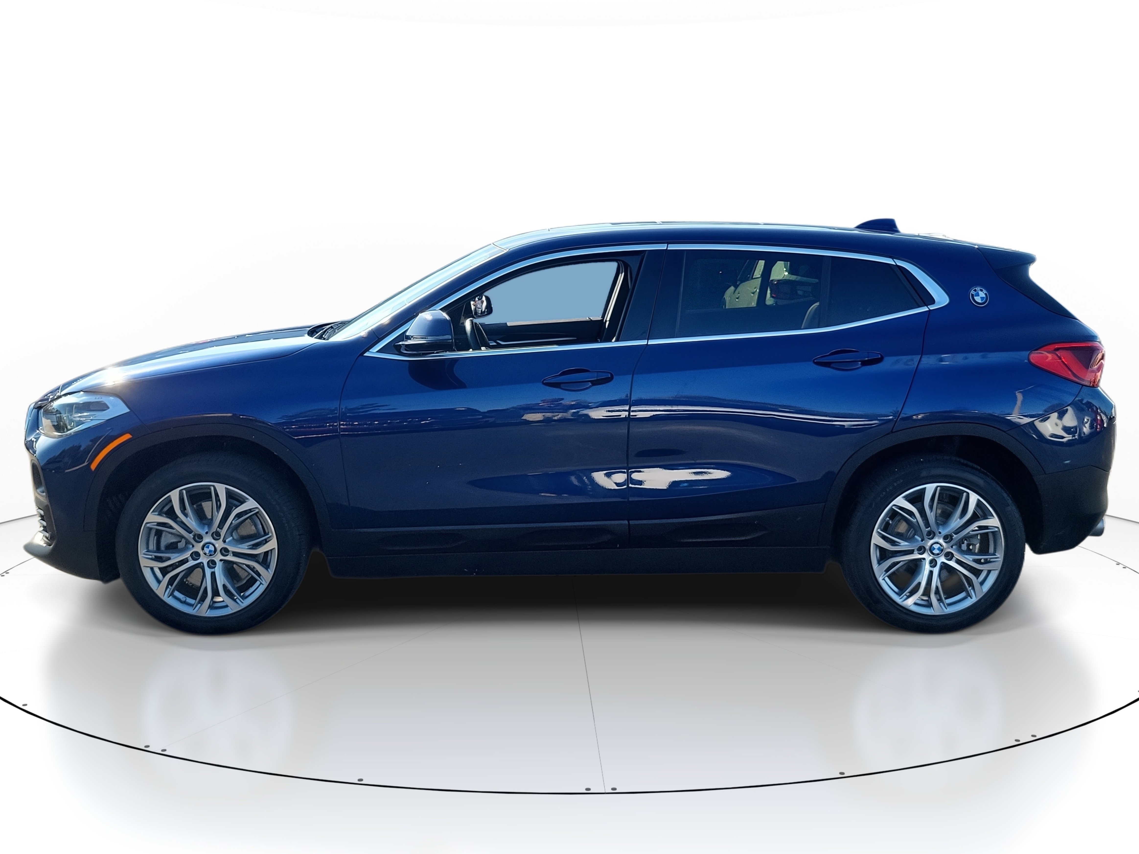 Used 2020 BMW X2 xDrive28i w/ Premium Package image 3