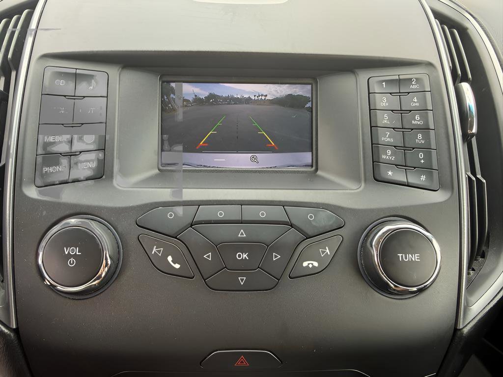 Used 2015 Ford Edge SE image 21