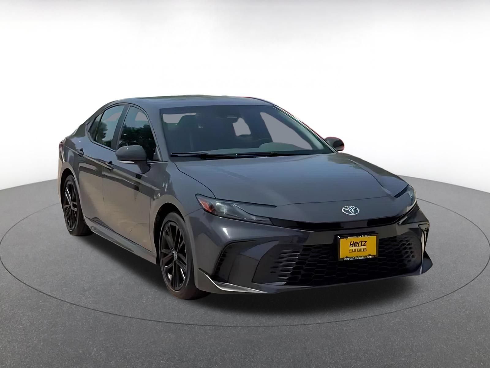 Used 2026 Toyota Camry SE FWD image 3