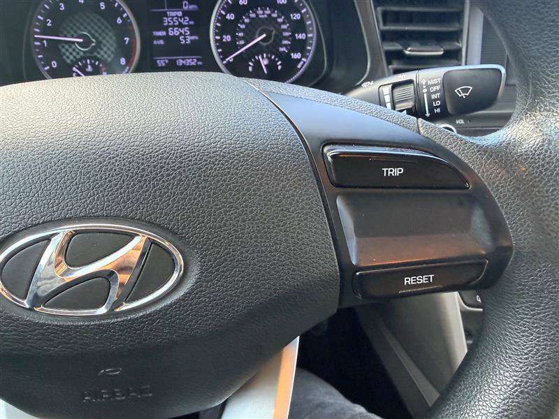 Used 2019 Hyundai Elantra SE image 22