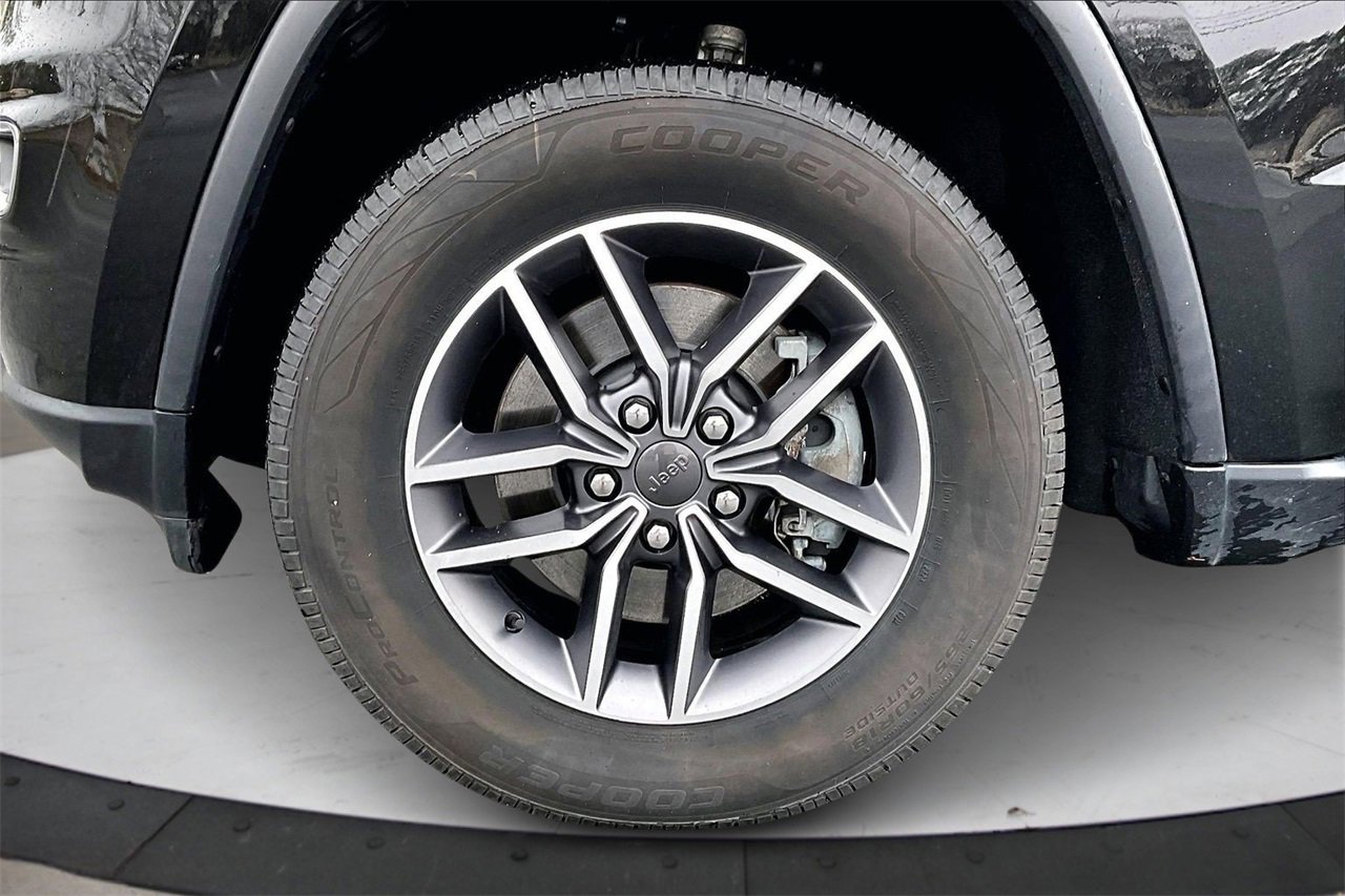 Certified 2021 Jeep Grand Cherokee Limited image 33