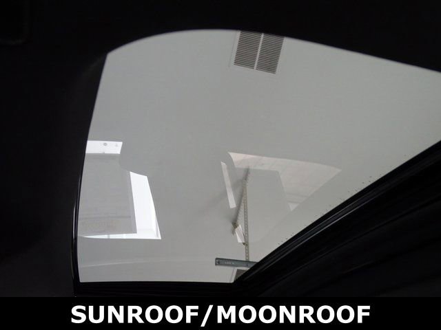 Certified 2024 GMC Sierra 1500 AT4 w/ AT4 Preferred Package image 10