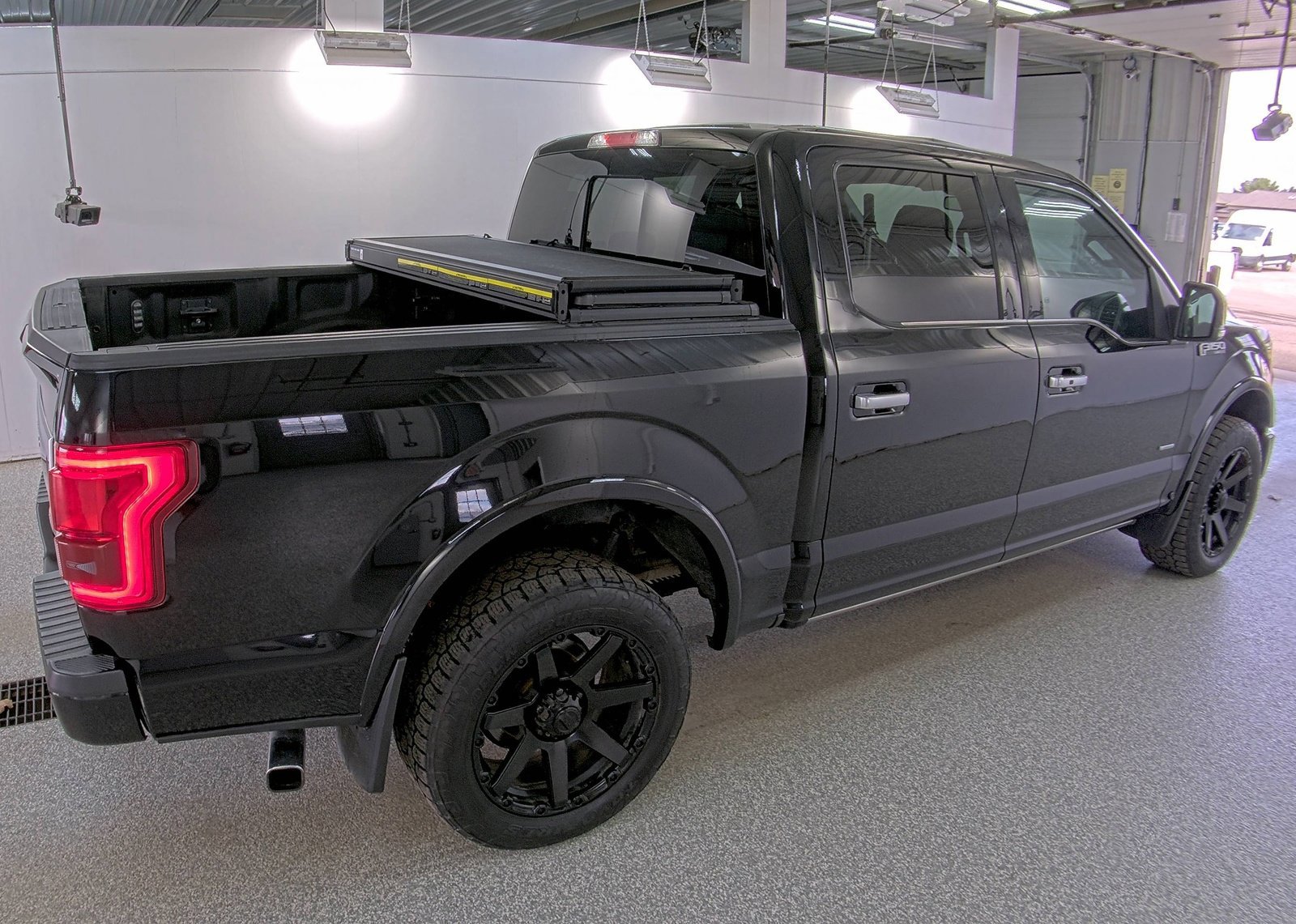 Used 2017 Ford F150 Limited AWD/4WD image 3