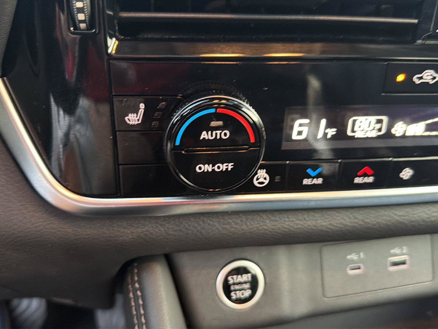 Used 2023 Nissan Rogue SL w/ SL Premium Package FWD image 29