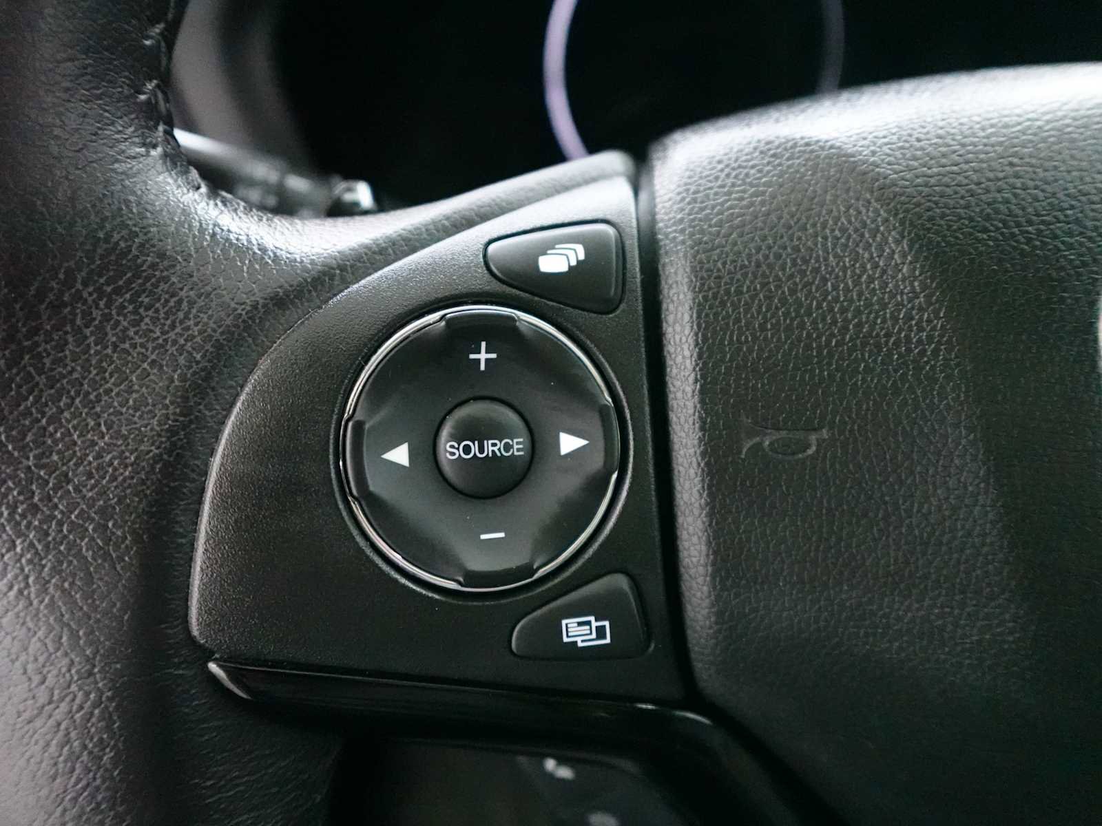 Used 2017 Honda HR-V EX-L image 17