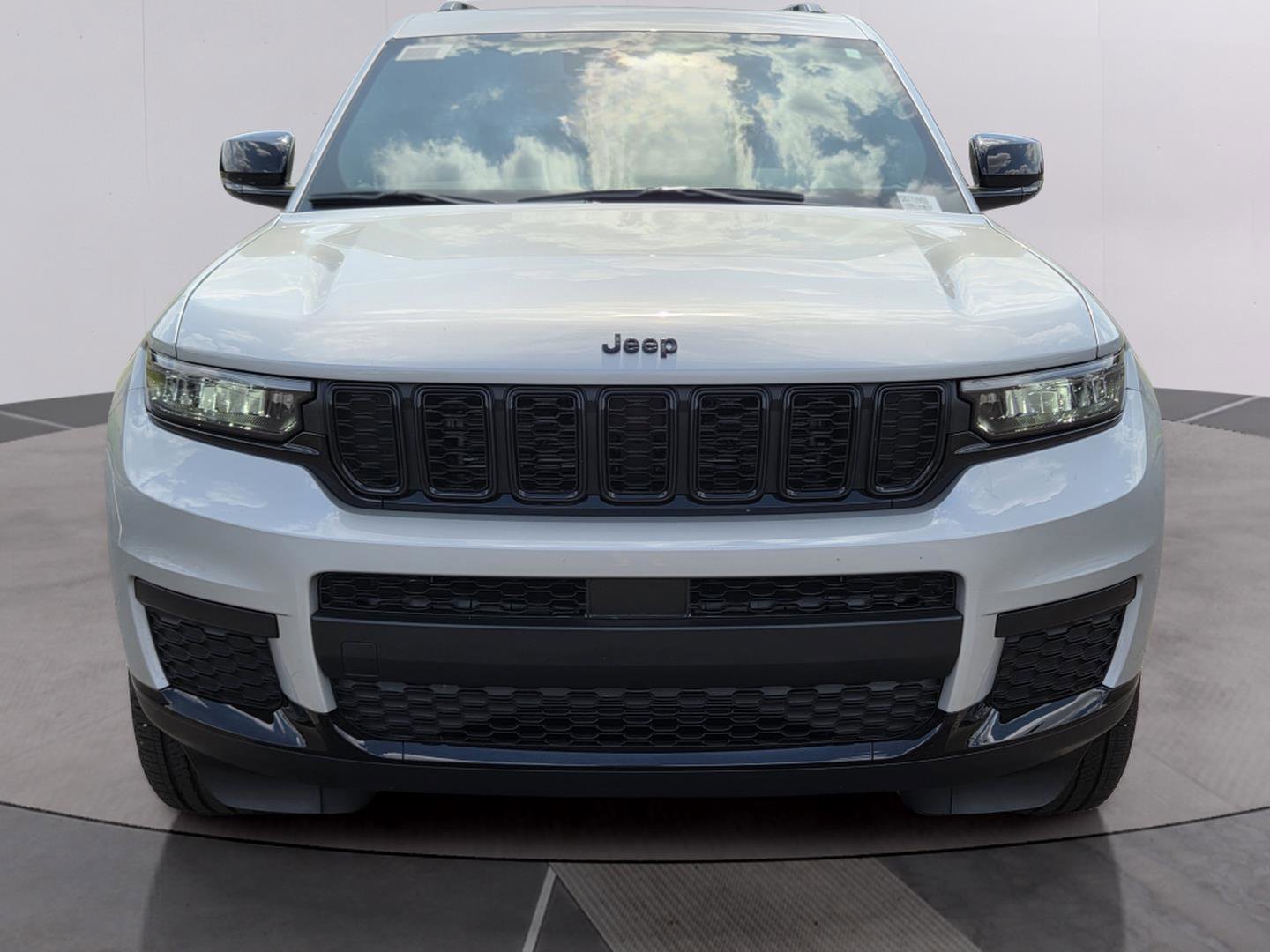 New 2025 Jeep Grand Cherokee L Altitude image 8