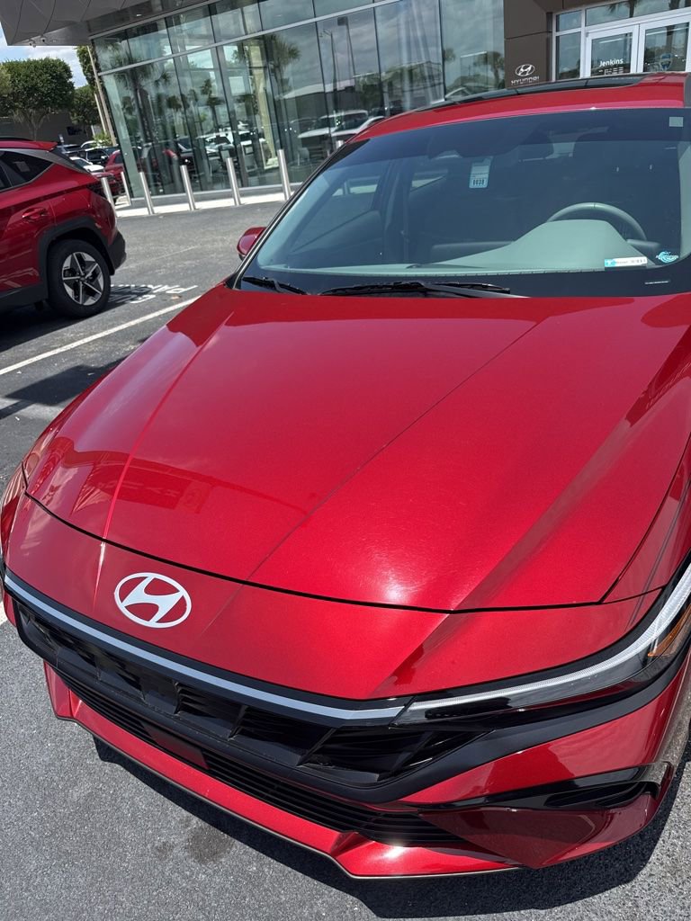 Certified 2024 Hyundai Elantra SEL w/ Convenience Package FWD image 2