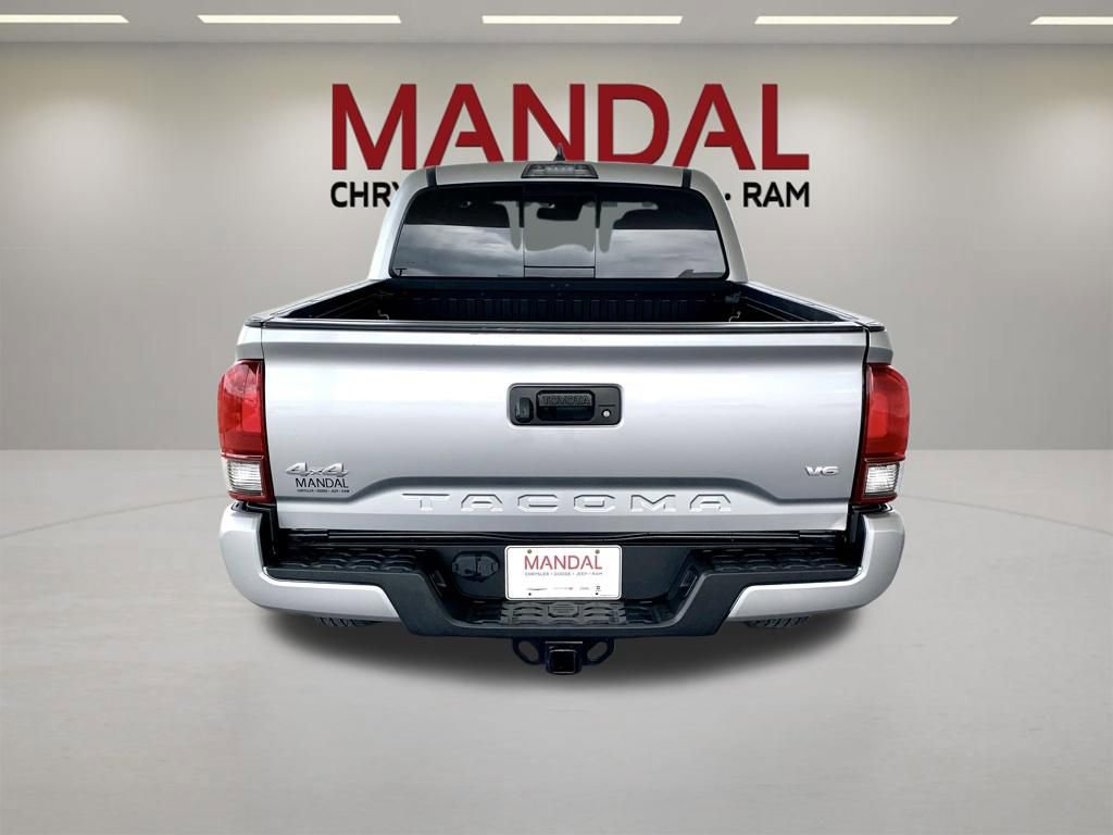 Used 2021 Toyota Tacoma SR5 w/ Technology Package AWD/4WD image 7