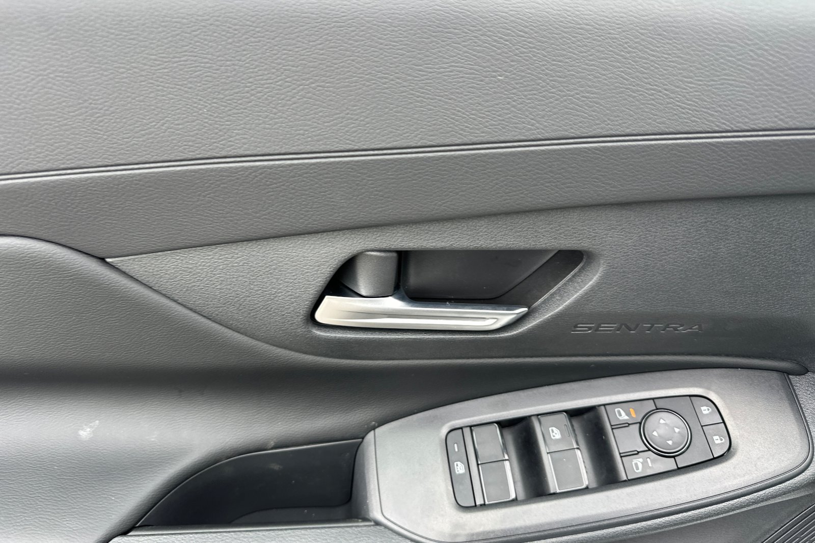 New 2026 Nissan Sentra SV w/ SV Convenience Package FWD image 11