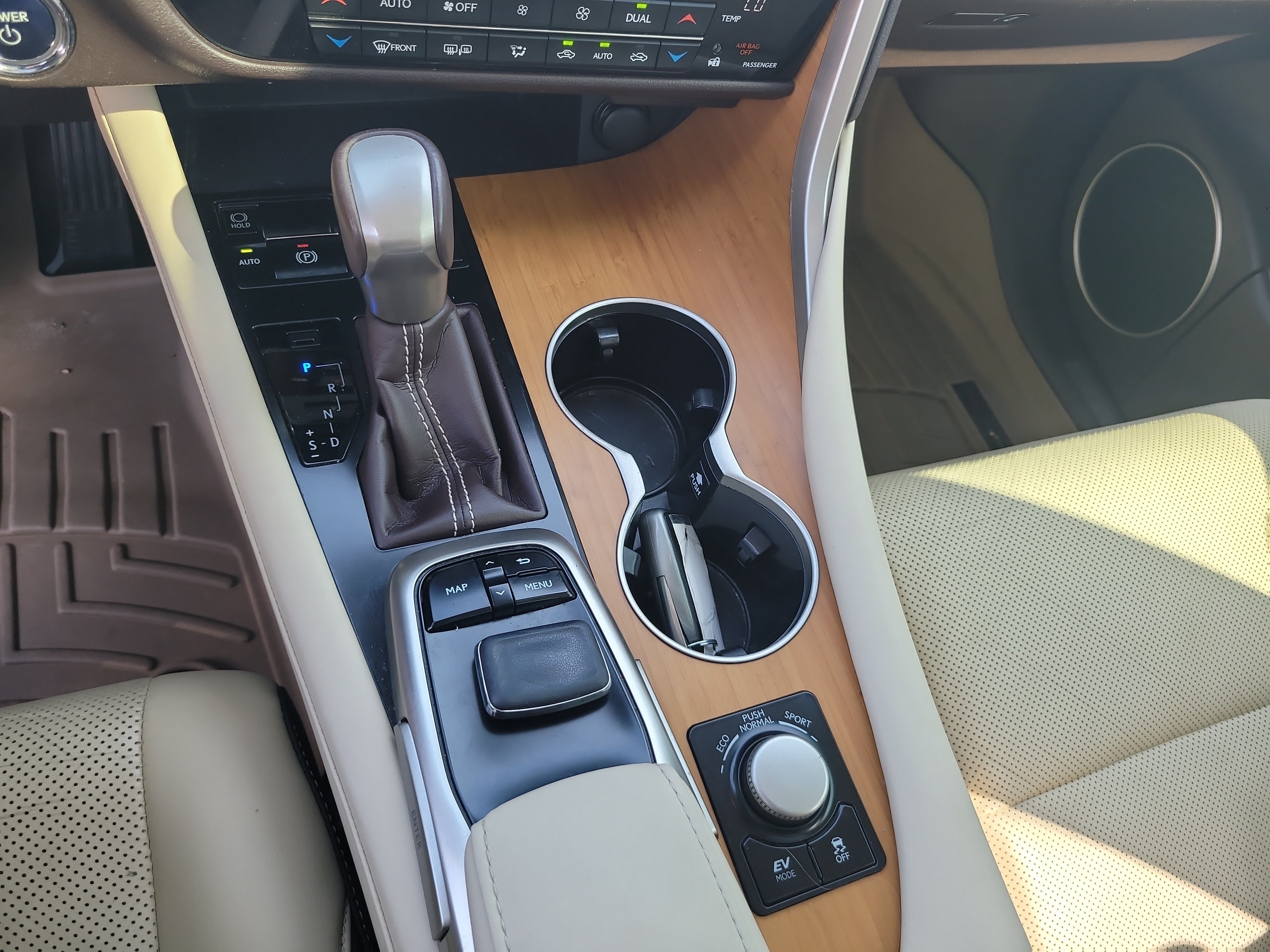 Used 2019 Lexus RX 450h AWD w/ Navigation Package image 26