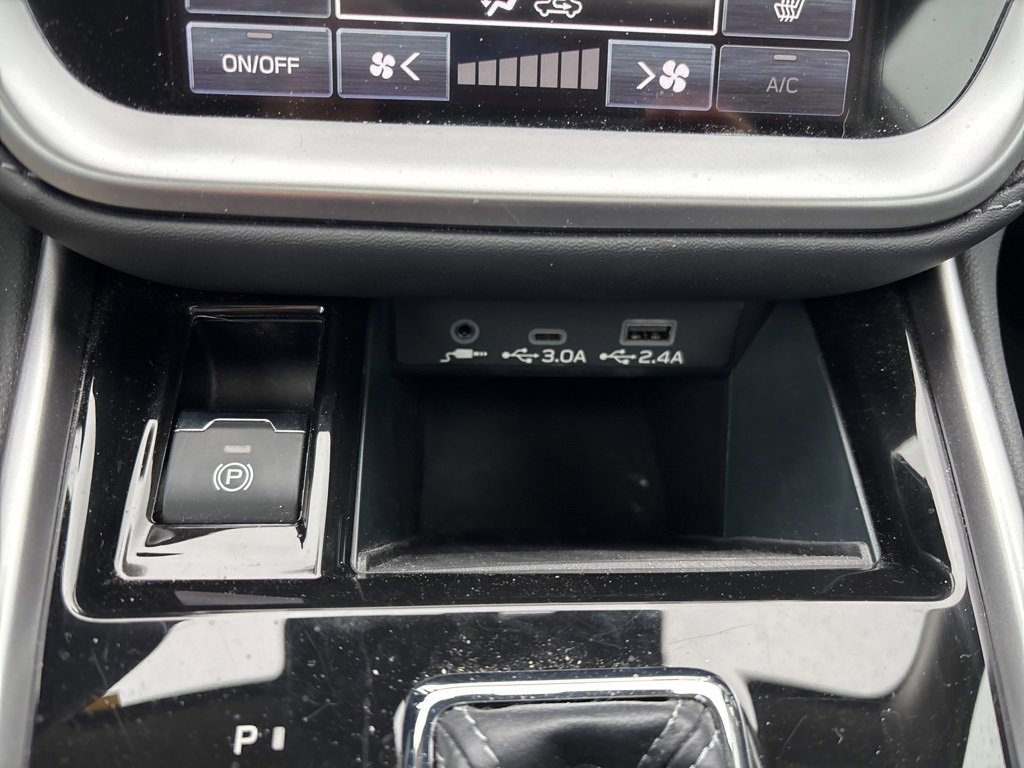 Certified 2023 Subaru Outback Limited image 18