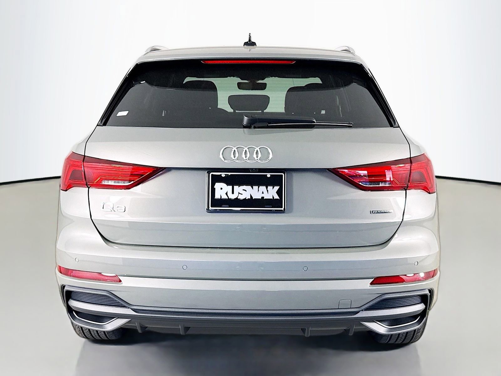Certified 2025 Audi Q3 2.0T Premium w/ Convenience Package AWD/4WD image 6