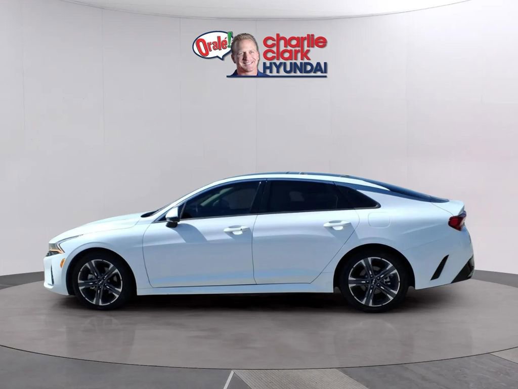 Used 2022 Kia K5 EX w/ EX Premium Package image 2