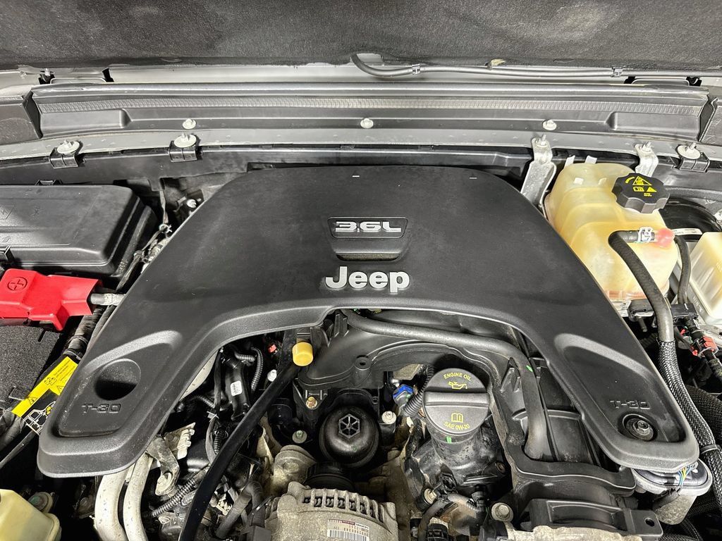 Used 2021 Jeep Gladiator Sport w/ Trailer Tow Package AWD/4WD image 28