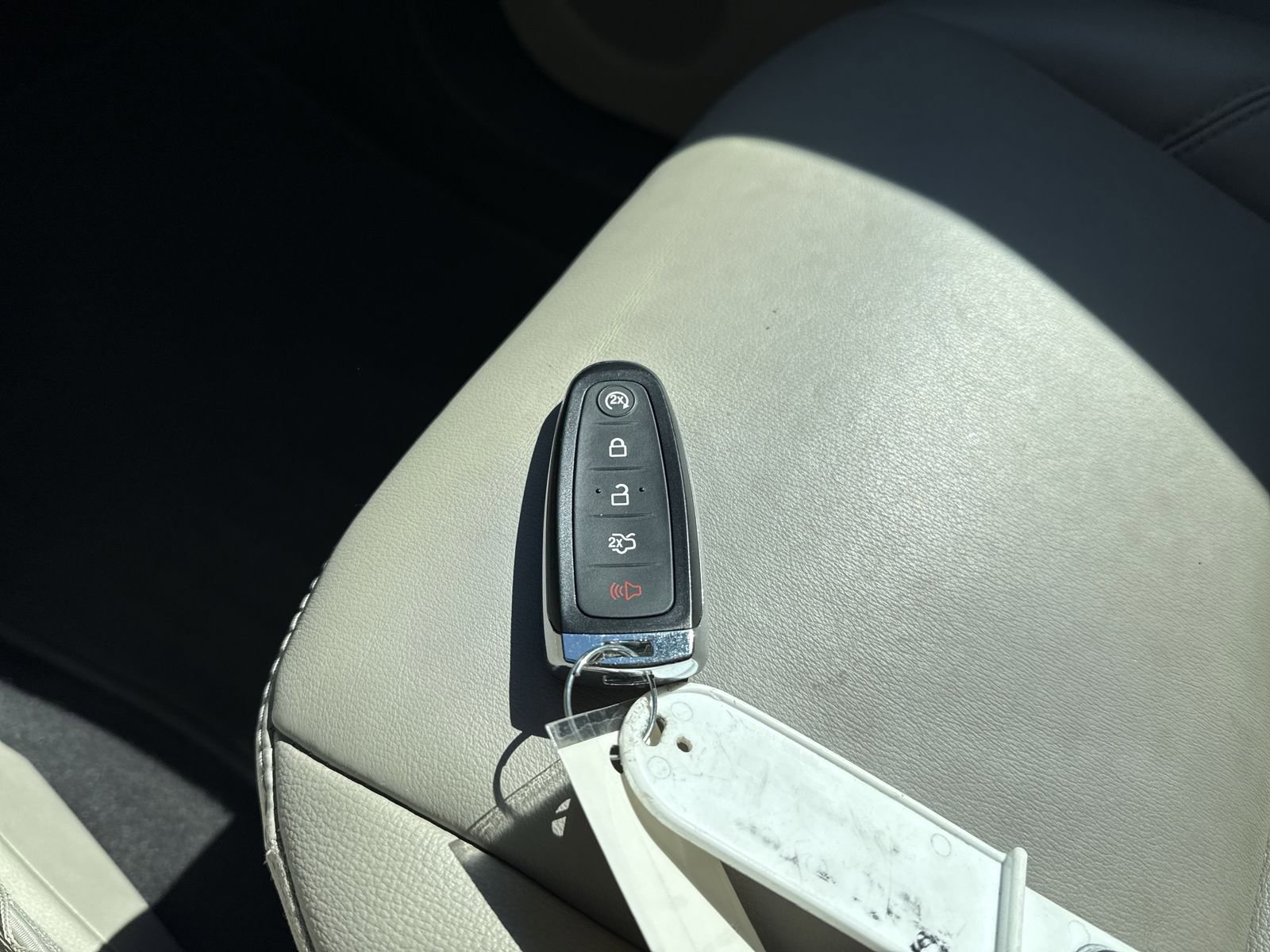 Used 2017 Ford Escape Titanium image 42