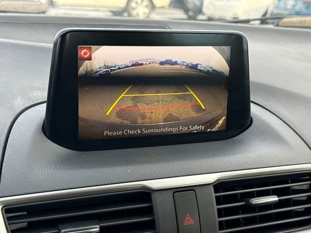 Used 2018 MAZDA MAZDA3 Touring image 21