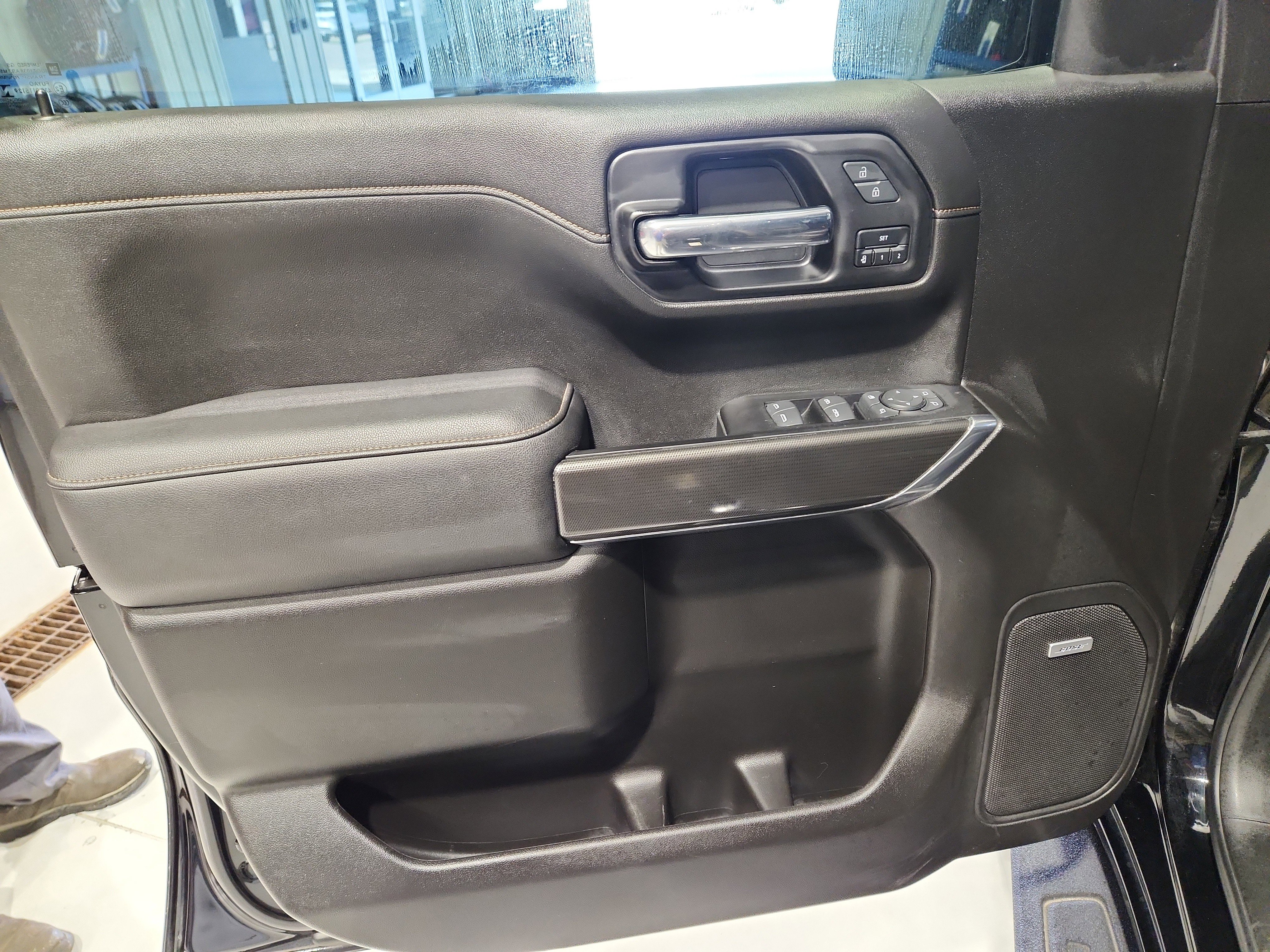 Certified 2022 GMC Sierra 1500 AT4 w/ AT4 Premium Package image 13