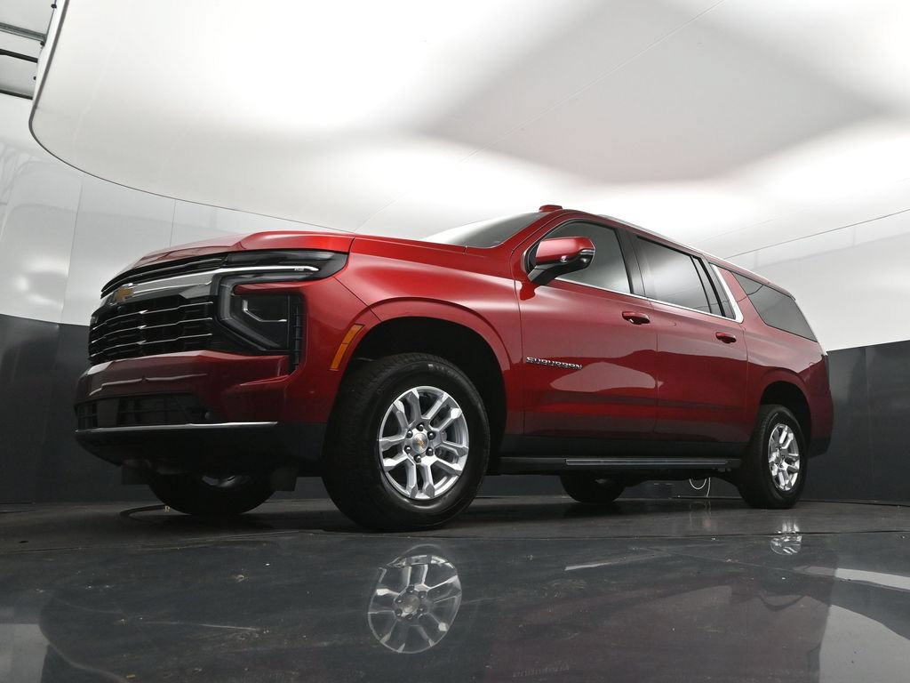 New 2026 Chevrolet Suburban LT w/ Comfort Package RWD image 38