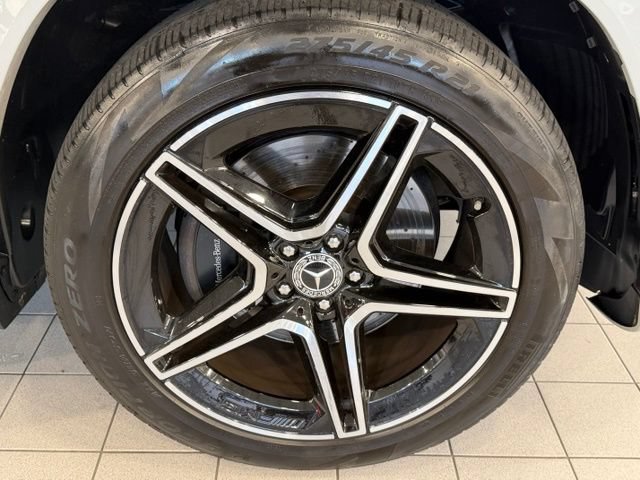 Used 2024 Mercedes-Benz GLS 450 4MATIC image 35