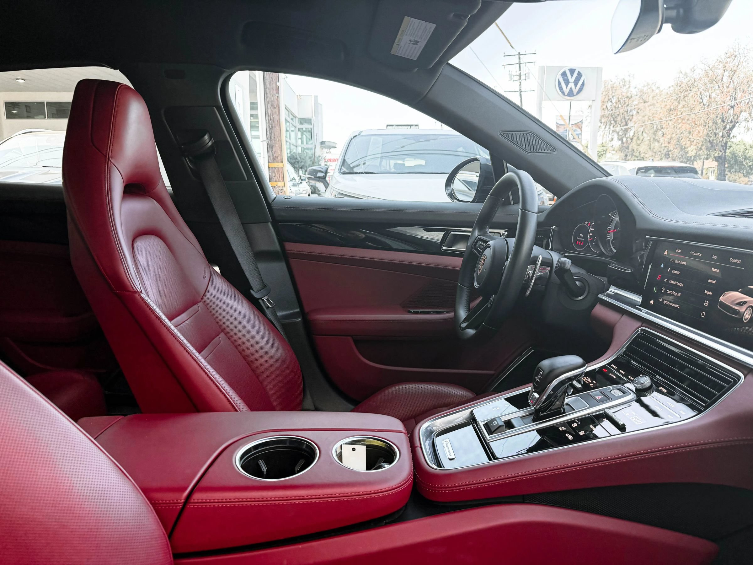 Used 2022 Porsche Panamera 4S AWD/4WD image 31