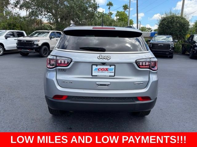 Used 2023 Jeep Compass Latitude AWD/4WD image 5