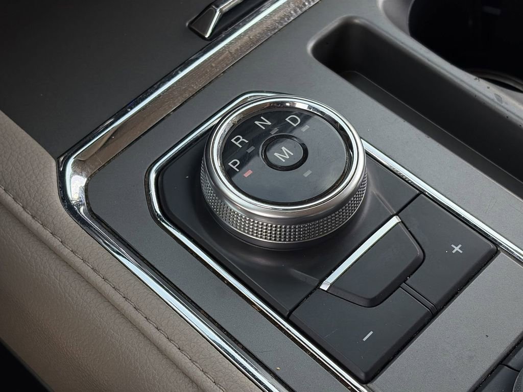 Used 2018 Ford Expedition XLT w/ Equipment Group 202A image 17