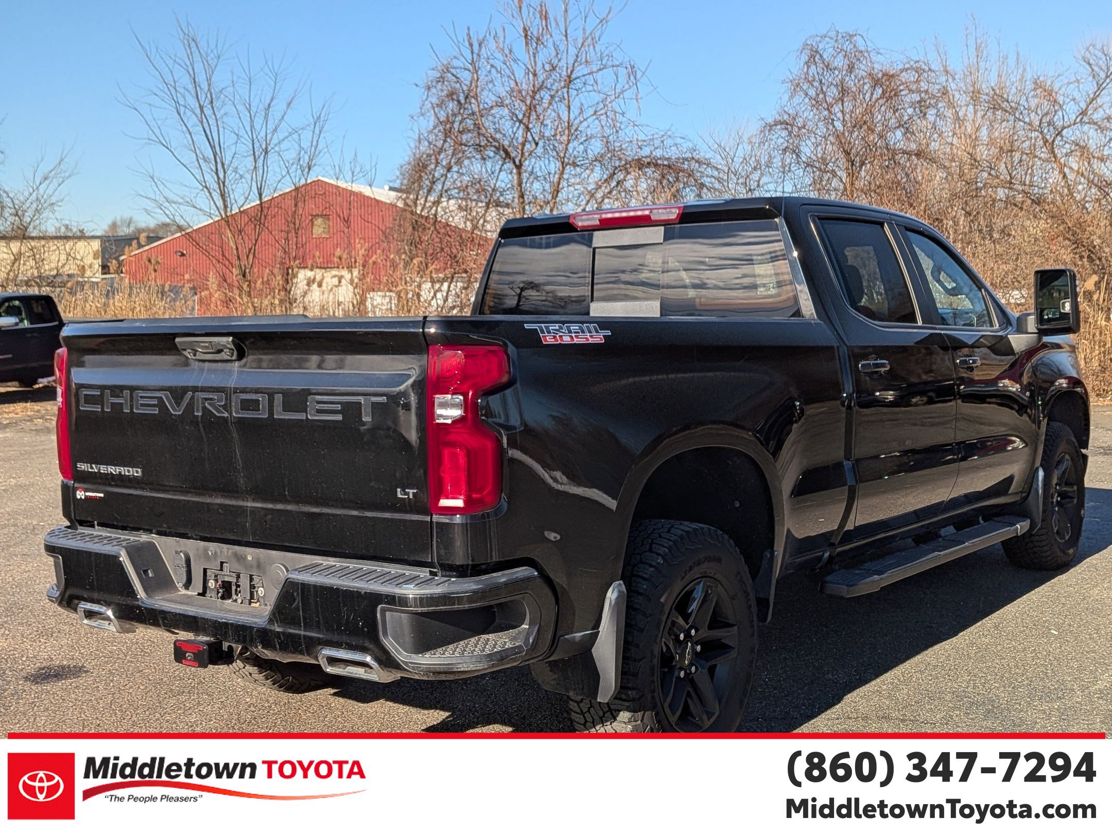Used 2024 Chevrolet Silverado 1500 LT Trail Boss w/ Convenience Package II AWD/4WD image 3