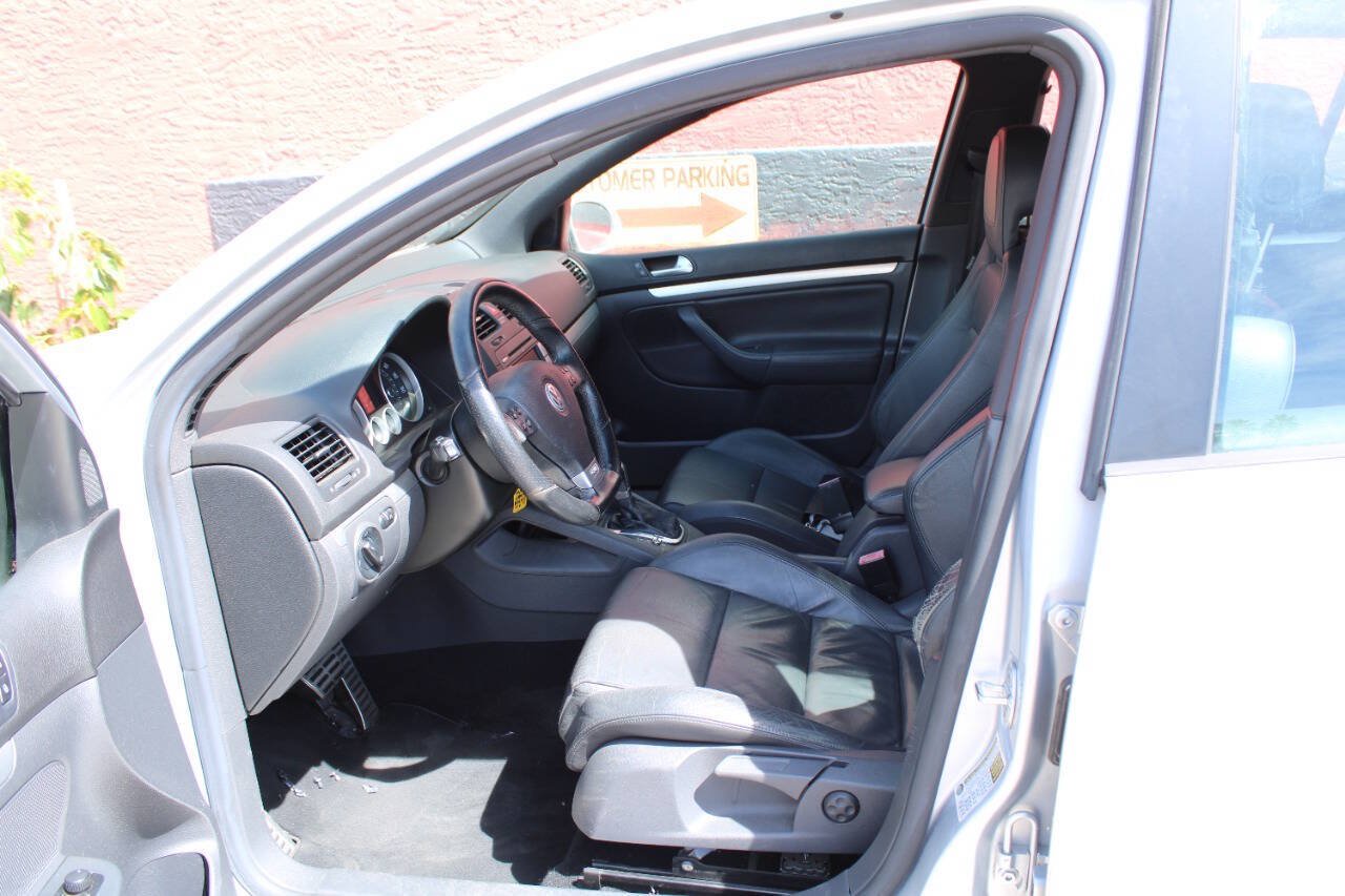 Used 2007 Volkswagen GTI 4-Door FWD image 18