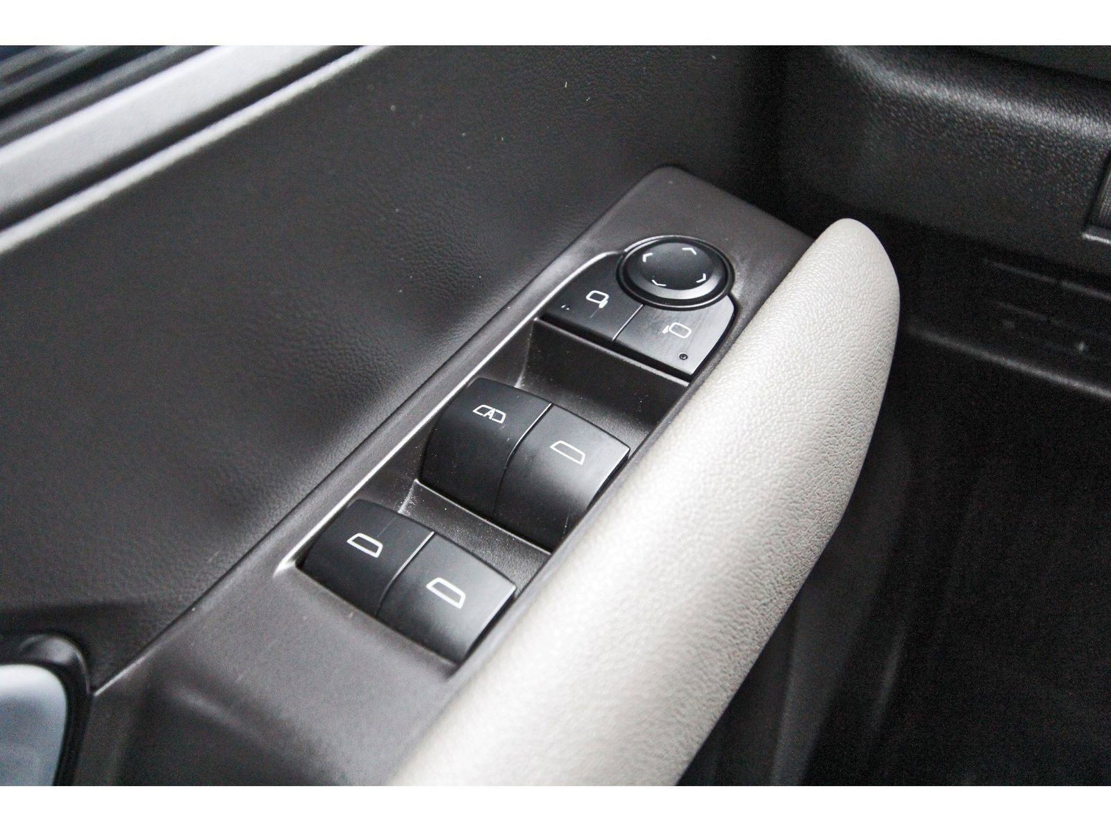 Used 2025 Chevrolet Colorado ZR2 w/ Technology Package AWD/4WD image 19