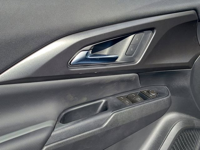 New 2026 Chevrolet Equinox EV LT w/ LPO, Blackout Package image 19