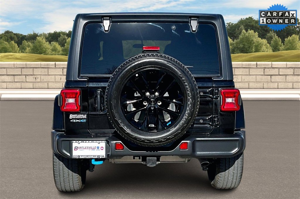 Used 2023 Jeep Wrangler Unlimited Sahara w/ Dual Top Group image 4